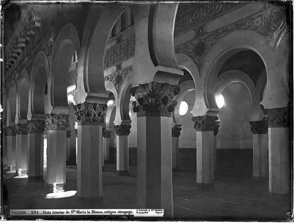 01-LAURENT - 0291 - Vista interior de Santa María la Blanca, antigua sinagoga_1