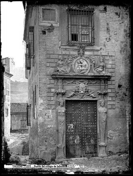 01-LAURENT - 1777 - Puerta del colegio de Infantes