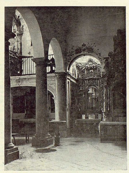 01-TRA-1923-192 - Iglesia de San Andrés, interior