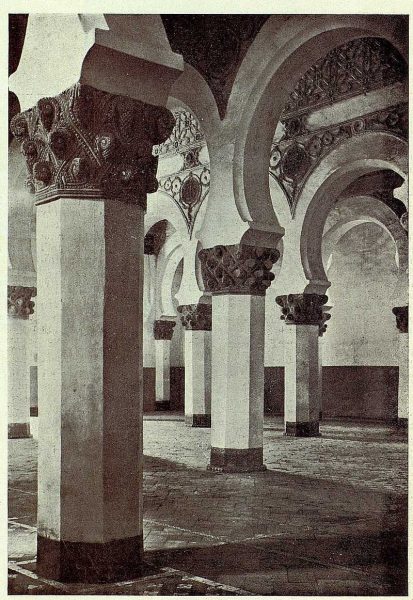 01-TRA-1928-253 - Sinagoga de Santa María la Blanca-01