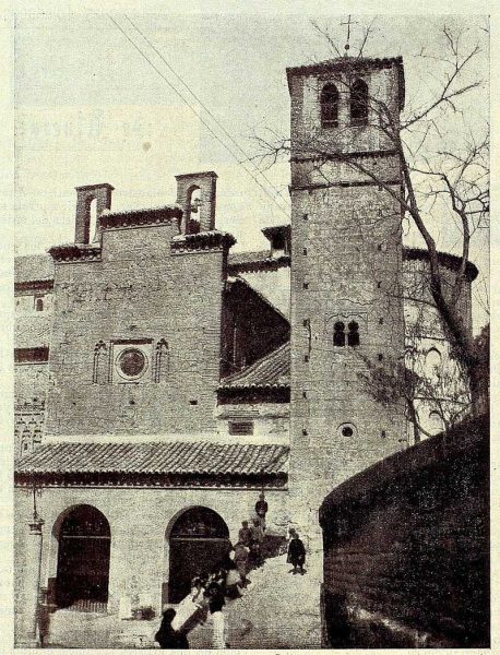 01-TRA-1928-261 - Iglesia de Santiago el Mayor-01