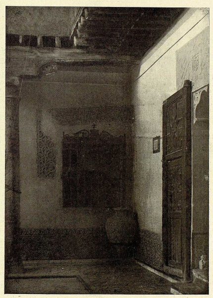 03-TRA-1926-230 - Casa del Greco, patio