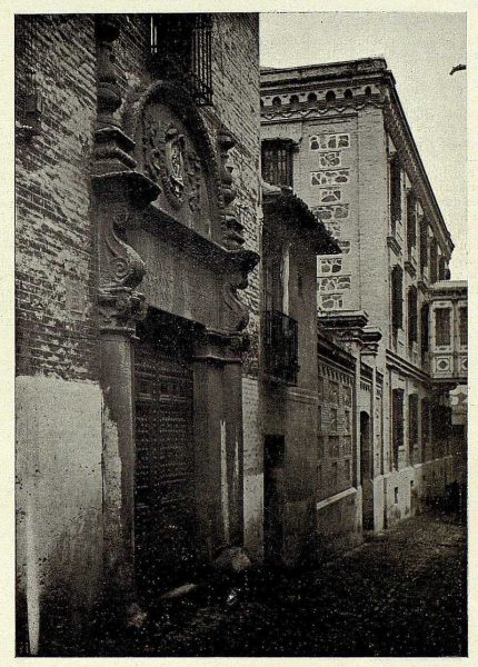 04-TRA-1927-240 - Capilla de Santa Ana, portada