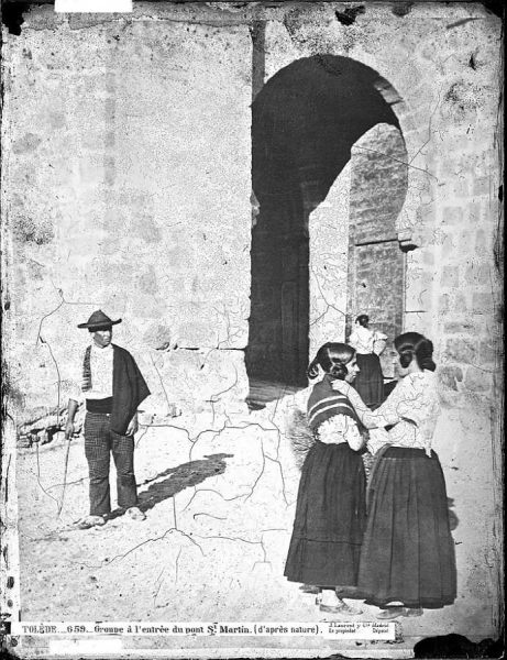 06-LAURENT - 0659 - Groupe à la entrée du pont Saint Martin