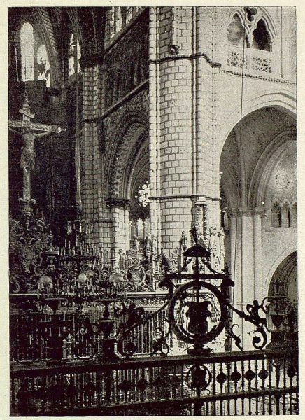 11-TRA-1929-267 - Catedral, rejas del Coro y de la Capilla Mayor