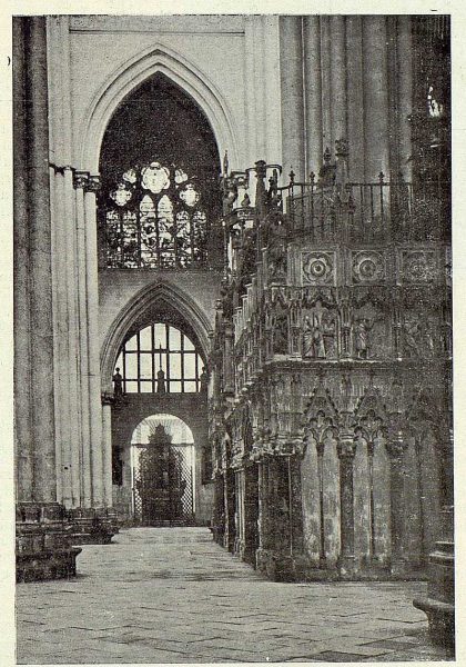 14-TRA-1923-200 - Catedral, vista del Trascoro