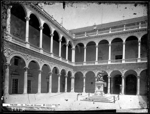 16-LAURENT - 0010 - Vista interior del Alcázar_1