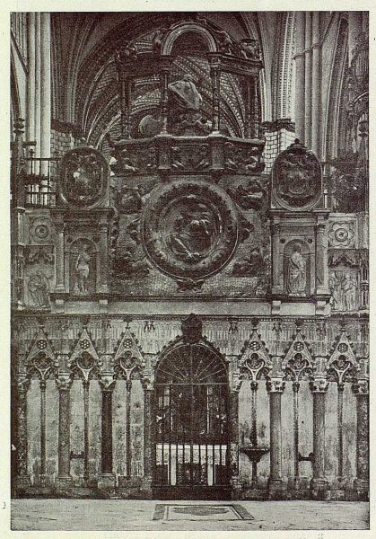 22-TRA-1926-229 - Catedral, altar de la Estrella erigida por el Cardenal Borja