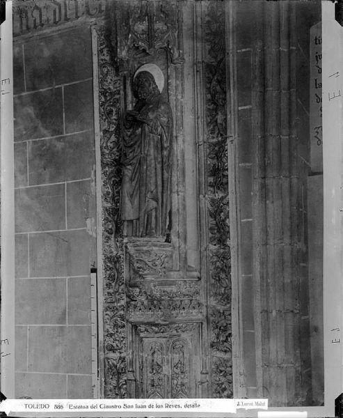 28-LAURENT - 0586 - Estatua del Claustro de San Juan de los Reyes, detalle