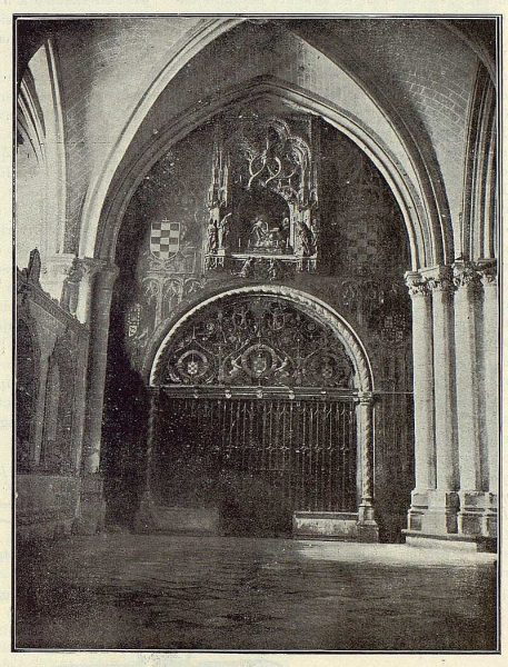 31-TRA-1923-192 - Catedral, Capilla Mozárabe, portada