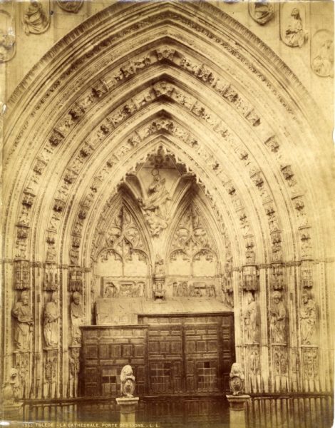 LEON - LEVY - 1353 - La Catedral - Puerta de los Leones