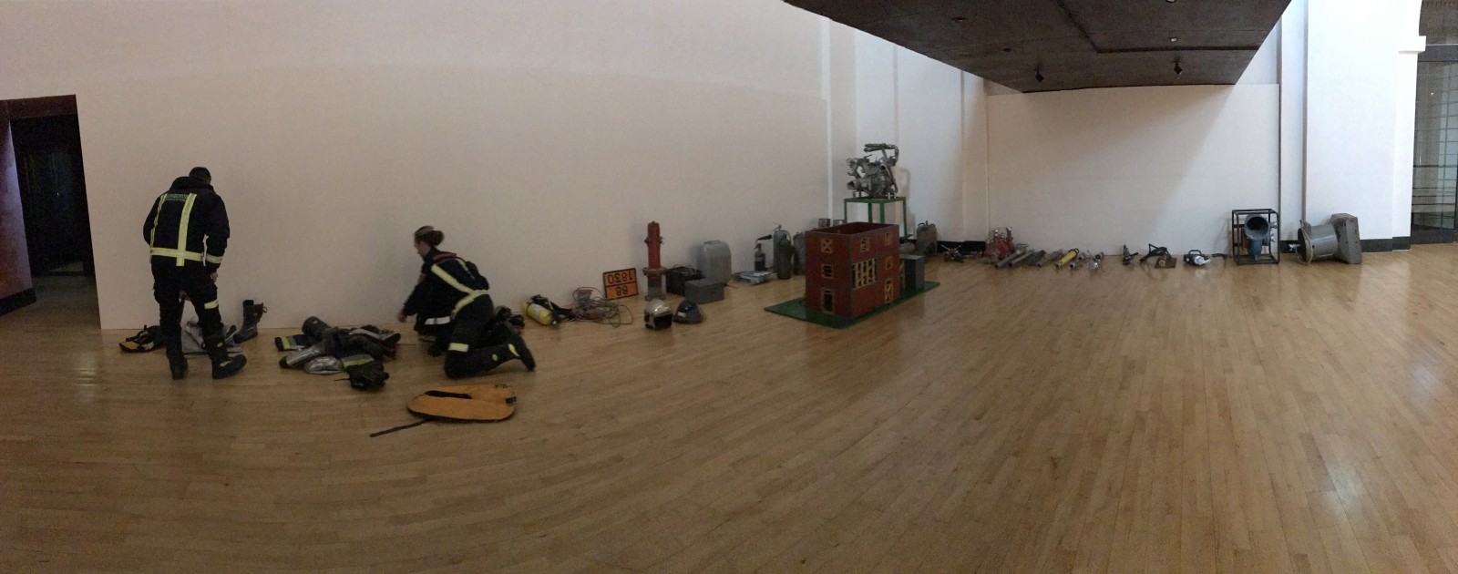 Montaje exposición 153 años Bomberos de Toledo30 años Pablo Carrasco (2)