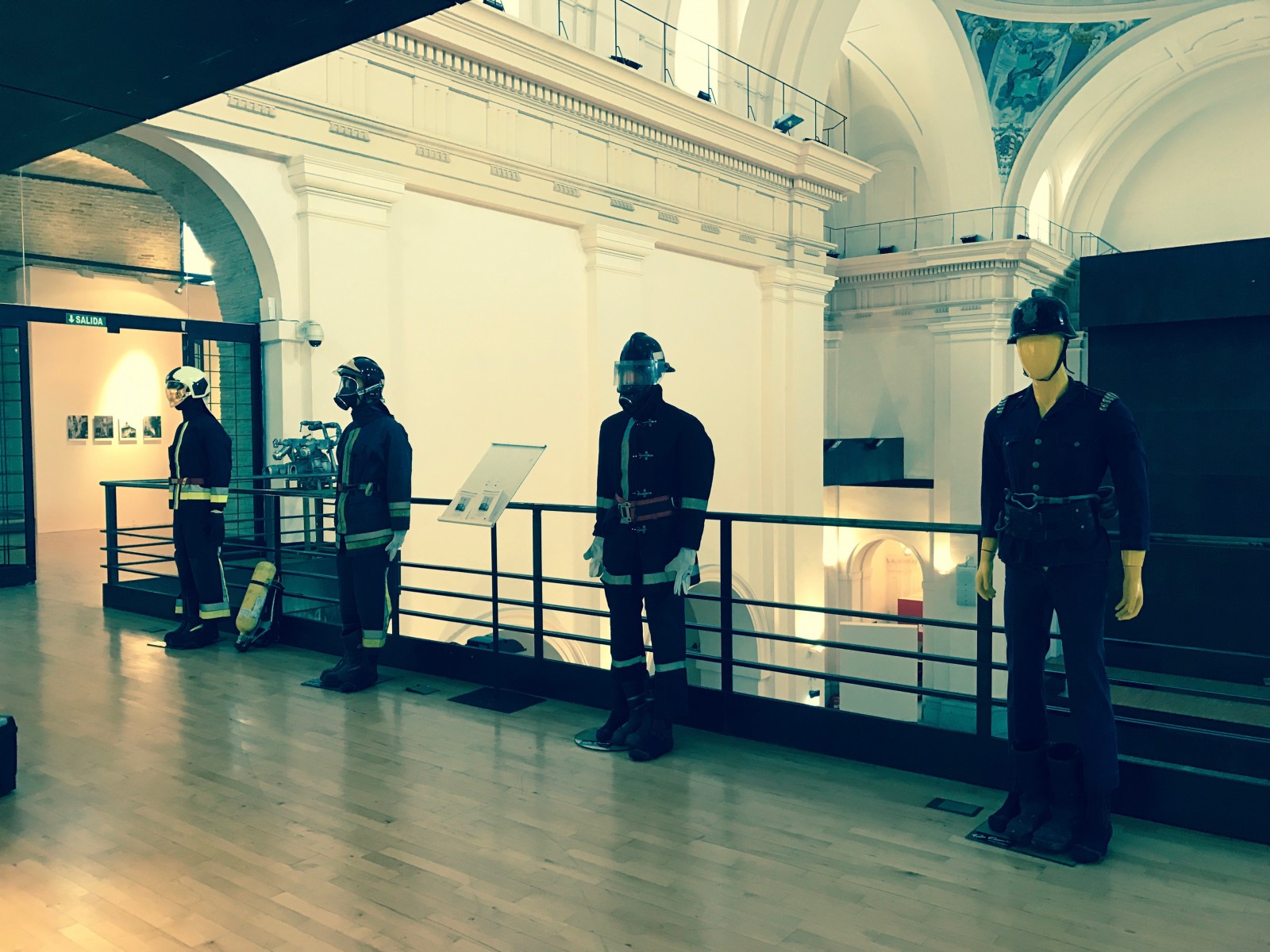 Montaje exposición 153 años Bomberos de Toledo30 años Pablo Carrasco (35)