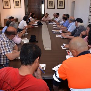 l Ayuntamiento coordina con los servicios municipales y las entidades que colaboran en el Corpus la logística de las fiestas