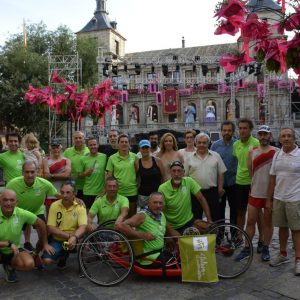oledo recibe en la plaza del Ayuntamiento la carrera “Kilómetros de Futuro” a beneficio de enfermos de Alzheimer y sus familias