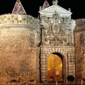 a Puerta de Bisagra acoge este fin de semana la II sesión de Gastropatios 2017 con una fiesta organizada por Mahou