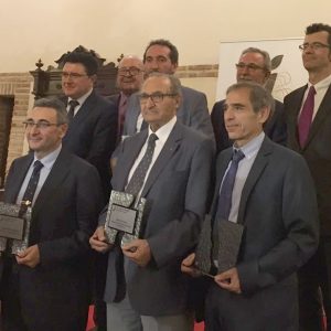 l equipo de Gobierno, en la entrega de premios del IX Congreso Mundial del Jamón Curado que hoy se clausura en Toledo