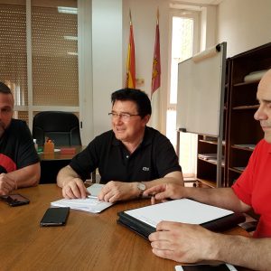l equipo de Gobierno se reúne con las AMPA de Santa Bárbara y Los Lunes al Sol para conocer sus propuestas para el barrio