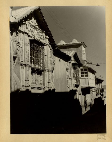 37 - Fachada de la casa de los condes de Octavio