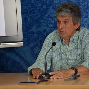 l Gobierno local rebaja el precio del búho-bus a los usuarios habituales al permitir el pago con bono recargable y demás tarjetas