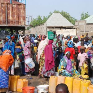 amerún expulsa a más de 800 refugiados nigerianos