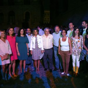 a alcaldesa anuncia un espectáculo de luz y sonido para niños en Navidad con motivo de la celebración del 30 aniversario