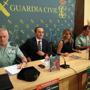 ilagros Tolón destaca la labor de la Guardia Civil en defensa del orden público, el respeto a la ley y la convivencia democrática
