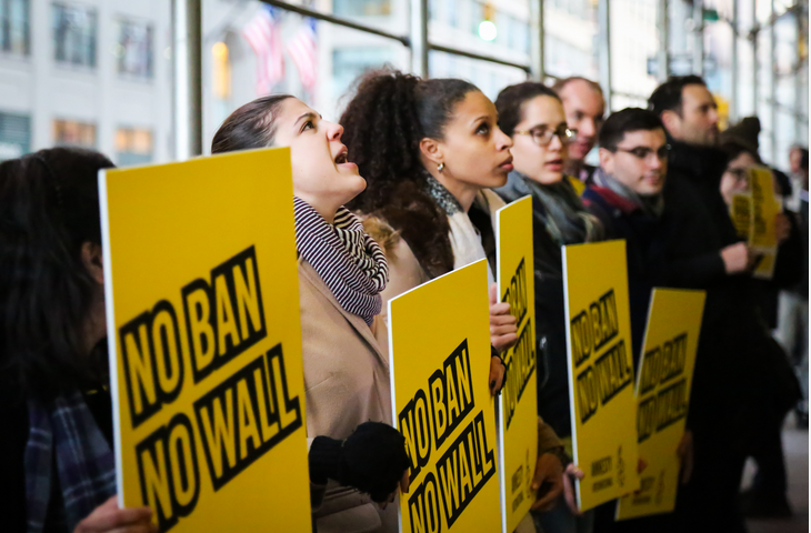https://www.toledo.es/wp-content/uploads/2017/09/2017-09-12_15_52_54-amnesty_international_usa_welcomes_ninth_circuit_decision_on_refugee_and_muslim_.png. Estados Unidos: El juez Kennedy restablece temporalmente la prohibición de entrada de personas refugiadas