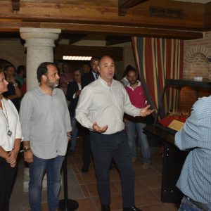 l Gobierno local asiste a la inauguración de la nueva exposición ‘Brujería: Objetos Insólitos y Criaturas Fantásticas’