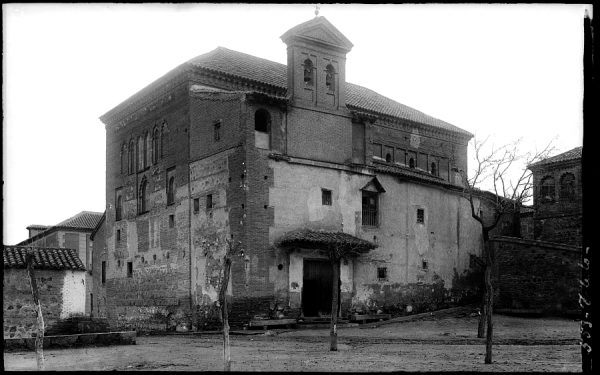 00553 - Fachada de la sinagoga del Tránsito