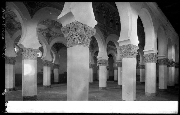 00600 - Interior de Santa María la Blanca. (Siglo XII)