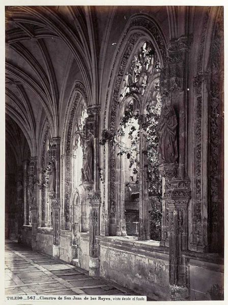 0567 - Claustro de San Juan de los Reyes, visto desde el fondo