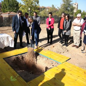omienza en el Polígono la construcción de un centro “para atender las necesidades de los mayores del siglo XXI”