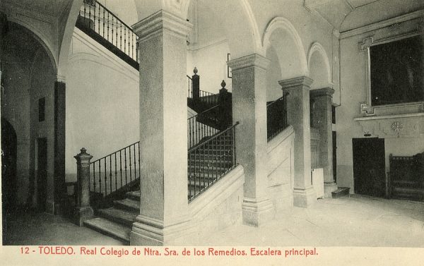 09693 - Real Colegio de Nuestra Señora de los Remedios. Escalera principal
