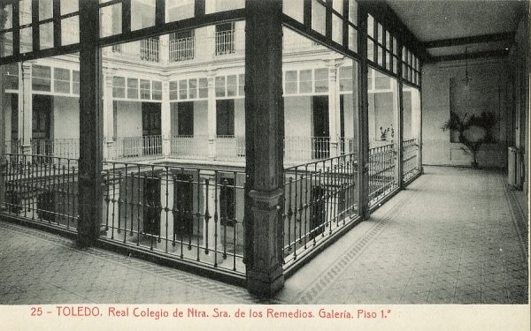 09706 - Real Colegio de Nuestra Señora de los Remedios. Galería. Piso primero