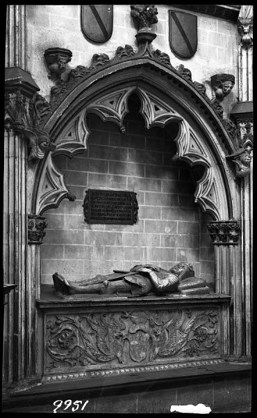 09951 - Catedral. Capilla de San Ildefonso. Sepulcro de don Iñigo López Carrillo