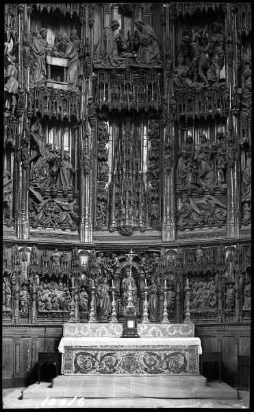 10016 - Catedral. Retablo y Altar Mayor