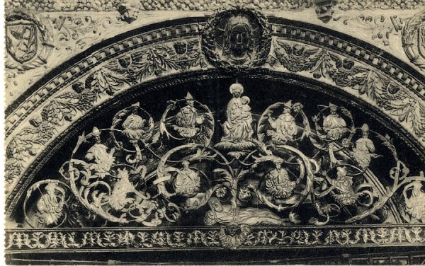 10476 - Catedral. Coro Mayor. Exterior. Reja de la capilla del Santo Cristo tendido. Detalle. Siglo XVI
