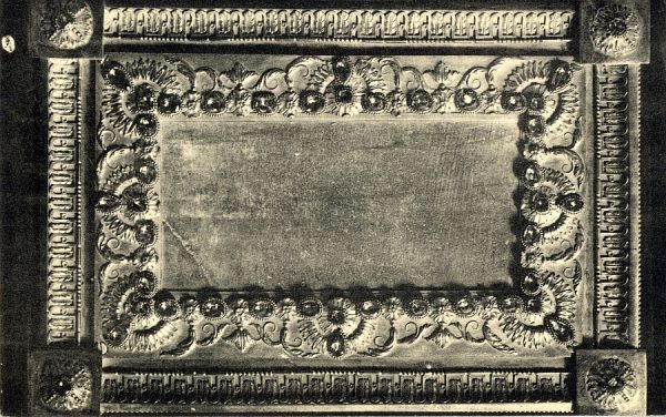 10570 - Catedral. Tesoro Mayor. Piedra del Santo Sepulcro. Marco de plata con topacios. Siglo XVIII