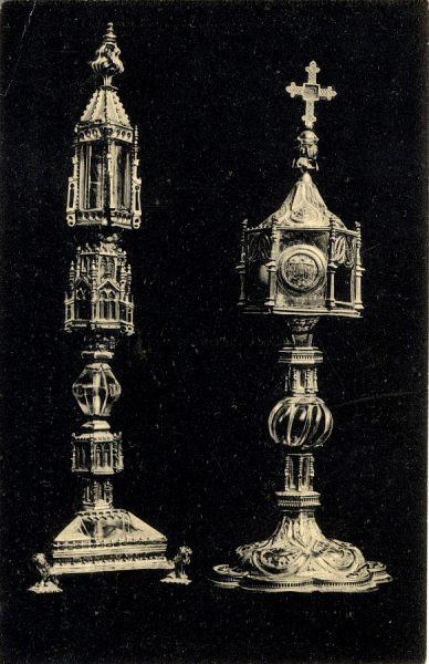 10799 - Catedral. Ochavo. Relicarios góticos con reliquias de la Virgen, San Blas y otros. Siglo XV