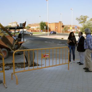 l Consistorio ultima el rebaje de catorce pasos de peatones en las calles Río Boladiez y Laguna de Arcas del Polígono residencial
