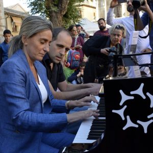 a música de “Pianos en la Calle” y el arte de “Cohete Toledo” llenan el Casco Histórico de actividades culturales