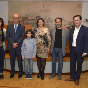 l Ayuntamiento recibe un premio por su compromiso institucional con los niños que padecen déficit de atención o hiperactividad