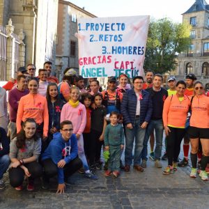 l Ayuntamiento muestra su apoyo a los atletas toledanos que han recorrido a pie Ávila-Toledo para concienciar sobre el cáncer de mama