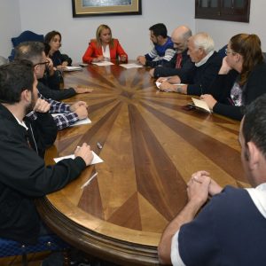 eunión con representantes de las asociaciones de vecinos de la ciudad para ultimar el programa de Fiestas de Navidad