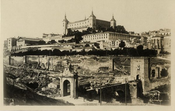 01 - Puente de Alcántara y Alcázar