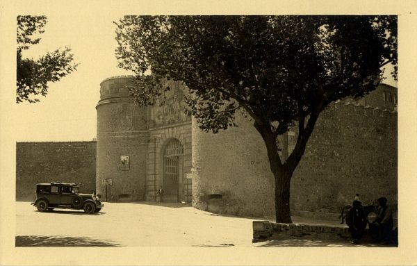 02 - Puerta de Bisagra