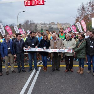 ás de 5.000 personas despiden el año en la San Silvestre Toledana que se adjudican Sonia Labrado y Pedro Vega