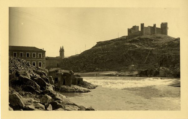 03 - Vista del castillo de San Servando y el río Tajo