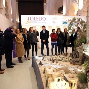 a alcaldesa participa en la inauguración de los belenes del Ayuntamiento, San Marcos, Caja Rural y Zocodover